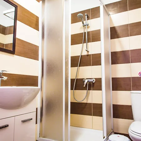 Efi Apts Aparthotel 2*