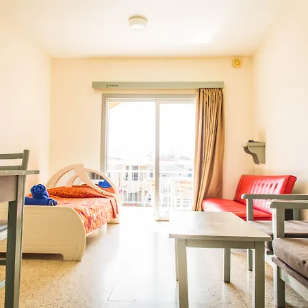 Aparthotel Efi Apts