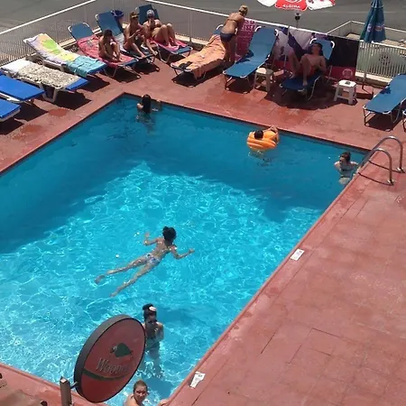 Apart-hotel Efi Apts